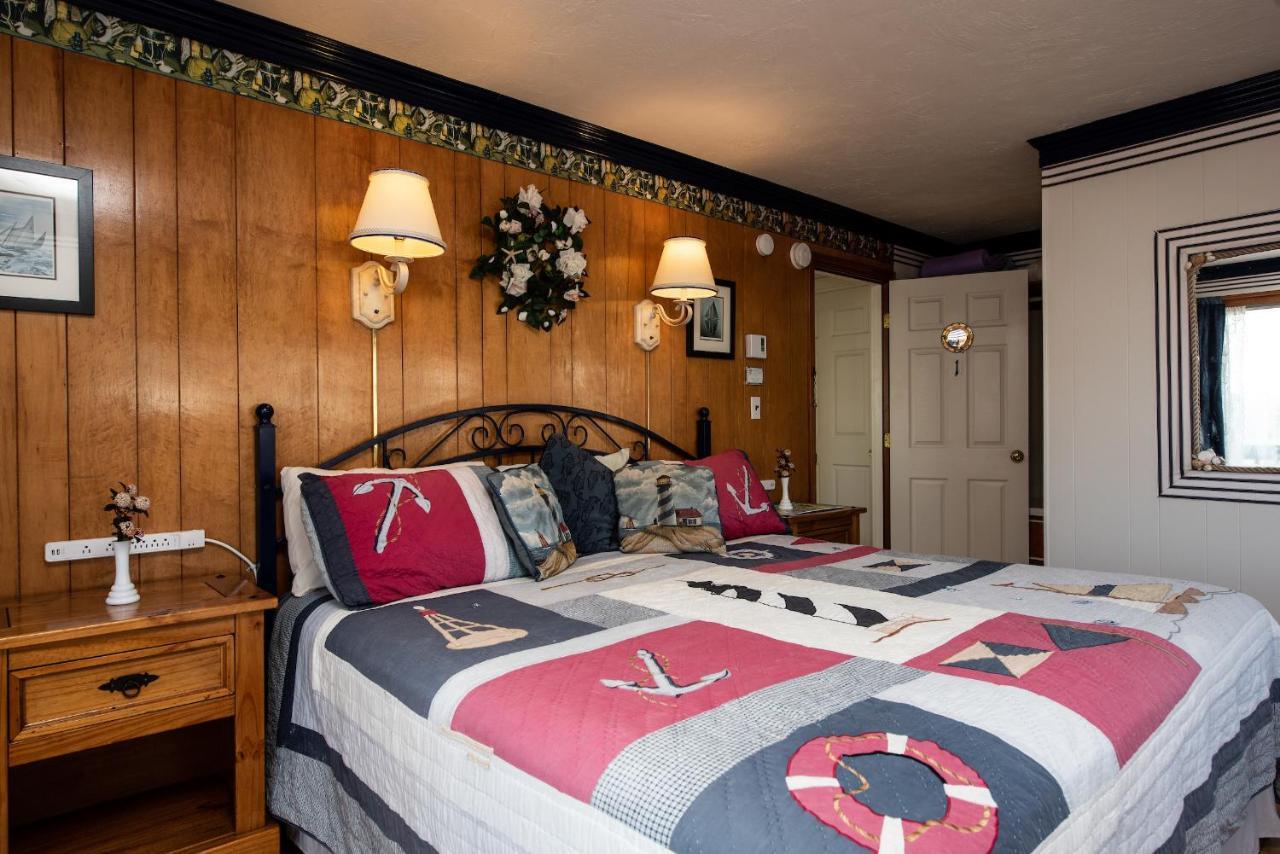 A Cape Cod Ocean Manor Inn ไฮยานนิส ภายนอก รูปภาพ
