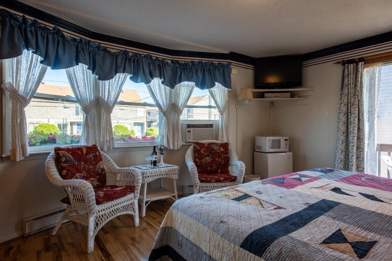 A Cape Cod Ocean Manor Inn ไฮยานนิส ภายนอก รูปภาพ