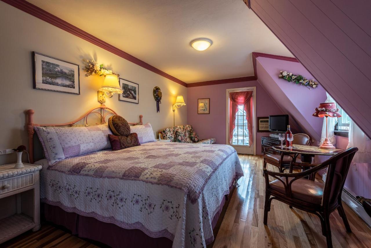 A Cape Cod Ocean Manor Inn ไฮยานนิส ภายนอก รูปภาพ
